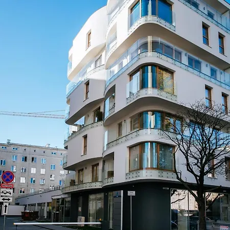 Lukrecja Apartament *