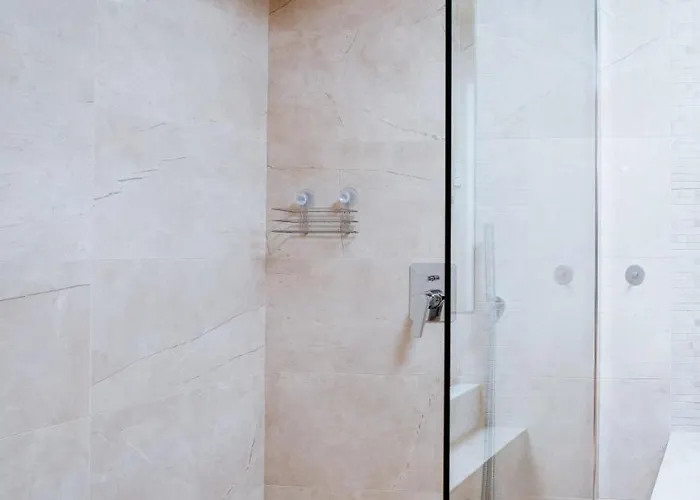 Lukrecja Apartment *